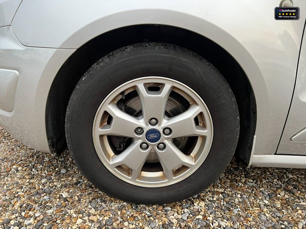 Ford Transit Connect AUTO SWB L1H1 Limited 200 Alloys Camera Sensors EURO 6 NO VAT 12