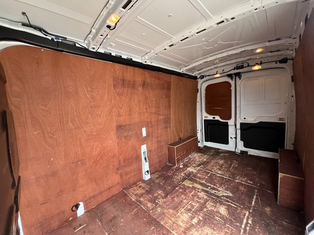Ford Transit LWB L3H2 Medium Roof Leader 350 Camera Nav EURO 6 NO VAT 12
