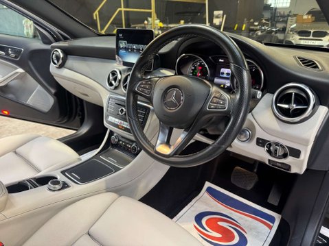 Mercedes-Benz GLA 2.1 GLA 200 Sport Premium+ D Auto 5dr 3
