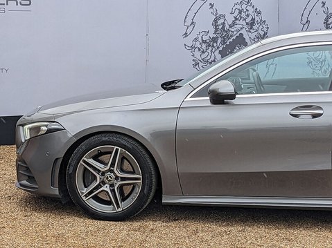 Mercedes-Benz A Class A 250 AMG LINE PREMIUM 5