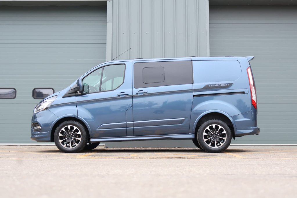 Ford Transit Custom 320 SPORT L1H1 DCIV DOUBLE CAB  Auto   PRICE MATCH OFFER  WAS 29950  11