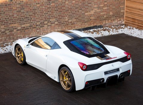 Ferrari 458 Speciale 9