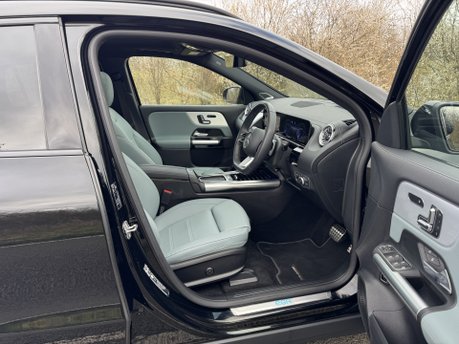 Mercedes-Benz EQA EQA 350 4Matic AMG Line Premium Plus Auto Electric 66 KWH PAN ROOF/HEADS UP 6