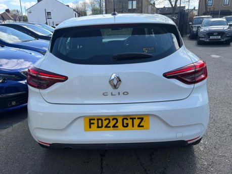 Renault Clio ICONIC EDITION TCE 24