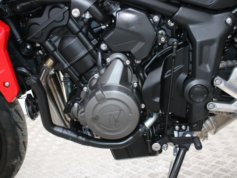 Triumph Trident TRIDENT 660 27