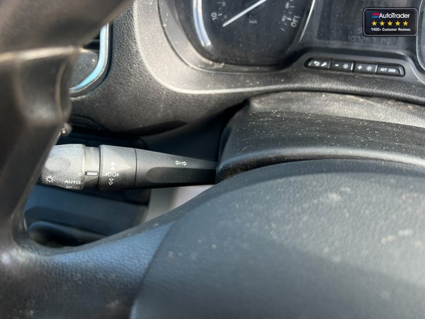 Vauxhall Vivaro SWB L1H1 F2700 Dynamic Air Con Sensors EURO 6 NO VAT 30