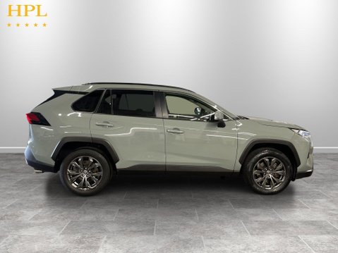 Toyota Rav4 2.5 VVT-h GPF Design SUV 5dr Petrol Hybrid CVT 4WD Euro 6 (s/s) (222 ps) 8