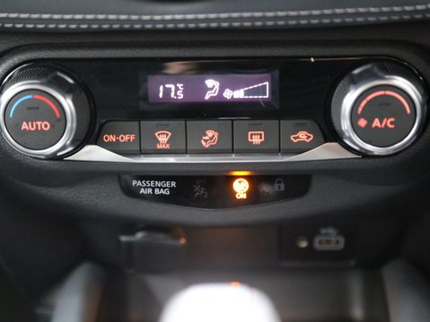 Nissan Juke 1.0 DIG-T N-Connecta DCT Auto Euro 6 (s/s) 5dr 17