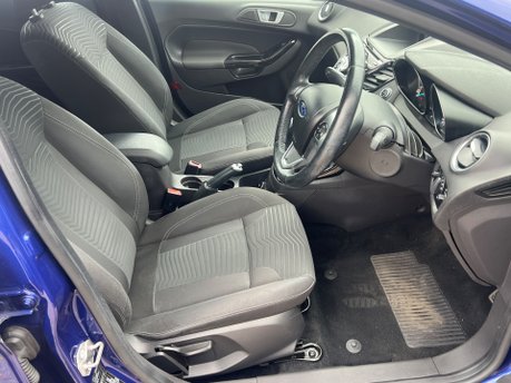 Ford Fiesta TITANIUM 5