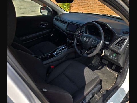 Honda HR-V 1.5 HR-V SE Navi i-VTec CVT 5dr 25