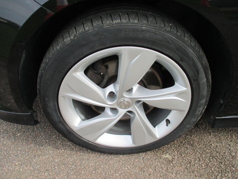 Vauxhall Insignia 2.0 Turbo D BlueInjection SRi VX Line Nav Grand Sport Euro 6 (s/s) 5dr 12
