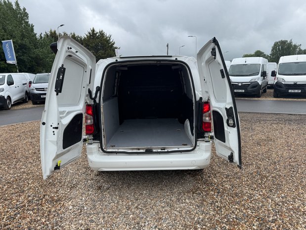 Citroen Berlingo LWB L2H1 [SOLD CM] Low Roof Driver 950 Air Con Alloys Nav Sensors EURO 6 NO 10