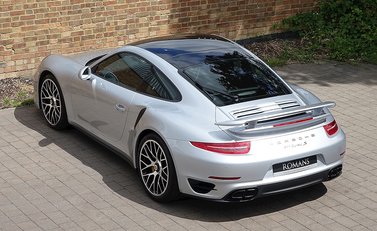 Porsche 911 (991) Turbo S 11
