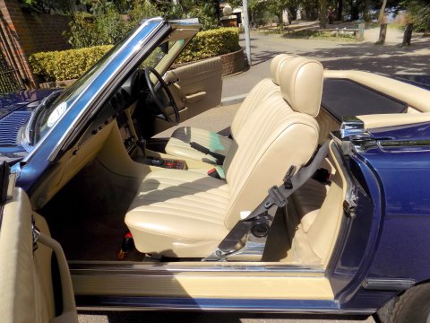 Mercedes-Benz SL Series 380 SL 30