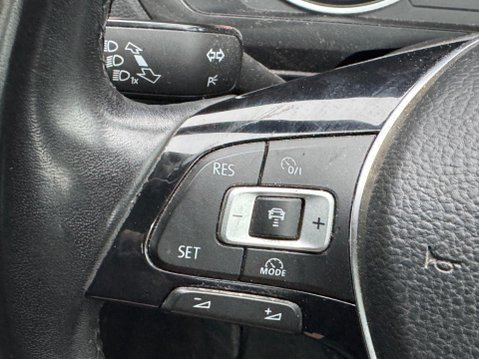 Volkswagen Tiguan 2.0 TDI SE Navigation Euro 6 (s/s) 5dr 25