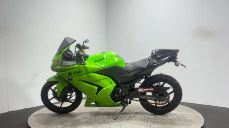 Kawasaki Ninja 2011 29K RUNNING PROJECT BIKE SPARES OR REPAIR 250CC SPORT 4