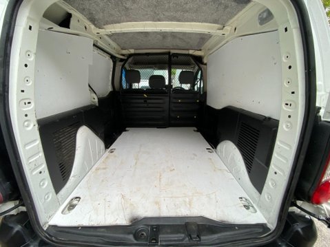 Citroen Berlingo 1.6 HDi 625 LX Panel Van 5dr Diesel Manual L1 (Euro 5) (75 bhp) 32
