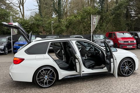 BMW 3 Series 320D XDRIVE M SPORT SHADOW EDITION TOURING -PAN ROOF -PRO MEDIA -APPLE CARP 22