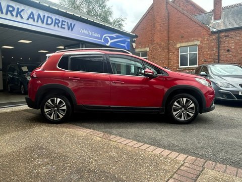 Peugeot 2008 PURETECH ALLURE 2