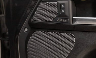 Land Rover Defender V8 CARPATHIAN EDITION 15