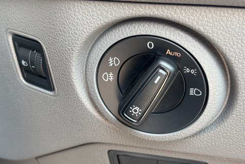 MAN TGE 3.160 Lwb Curtain Side Truck - Air Con / Cruise / 3.5t Towing 32