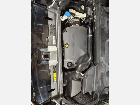 Land Rover Discovery Sport SD4 HSE LUXURY 10