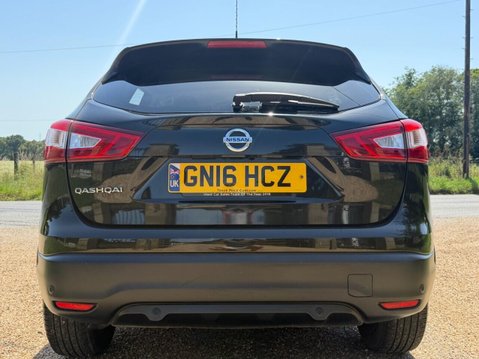 Nissan Qashqai 1.5 dCi N-Connecta SUV 5dr Diesel Manual 2WD Euro 6 (s/s) (110 ps) 1 OWNER 6