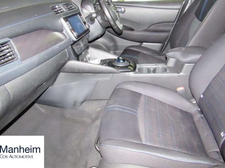Nissan LEAF 40kWh Acenta Hatchback 5dr Electric Auto (150 ps) 2