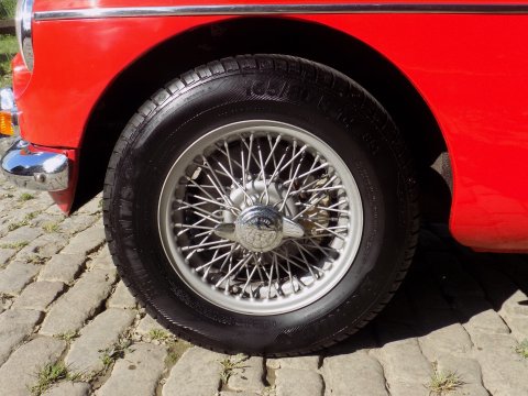 MG B GT 20