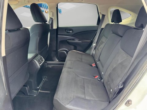 Honda CR-V 2.0 i-VTEC SE Plus 4WD Euro 6 (s/s) 5dr 34