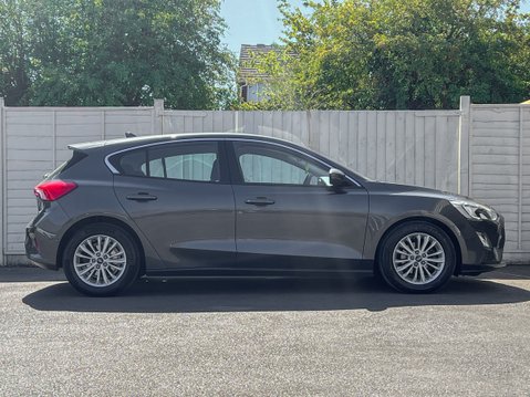 Ford Focus 1.0T EcoBoost Titanium Hatchback 5dr Petrol Manual 6