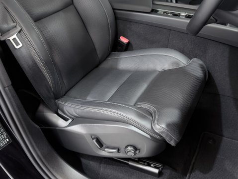Volvo XC60 B5 ULTRA BLACK EDITION AWD 50