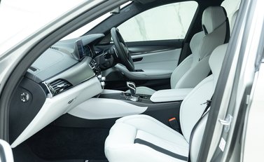 BMW M5 Competition 14