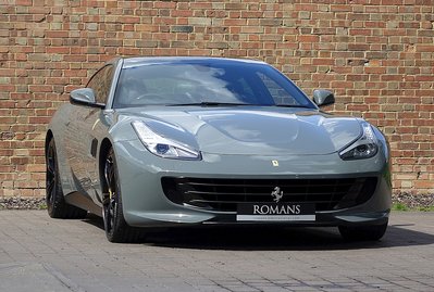Ferrari GTC4 Lusso 