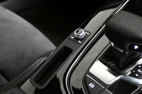 Audi A5 2.0 A5 Sportback 35 TFSI MHEV Black Edition Semi-Auto 5dr 31