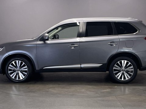 Mitsubishi Outlander 2.0 MIVEC Exceed SUV 5dr Petrol CVT 4WD Euro 6 (s/s) (150 ps) Parking Senso 5