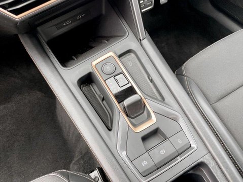 Cupra Leon 1.5 eHybrid 25.8kWh V1 Hatchback 5dr Petrol Plug-in Hybrid DSG Euro 6 (s/s) 17