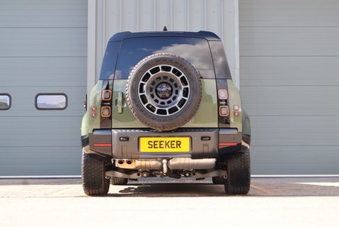 Land Rover Defender 110 2026 HARD TOP D350  HSE Octa wheels and a genuine rear seat conversion 5