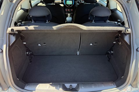 Mini Hatch COOPER S CLASSIC - CAT S - LOW MILEAGE - NAV & COMFORT PLUS PACKS -CAMERA 37