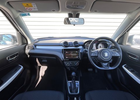 Suzuki Swift SZ-T DUALJET MHEV 17