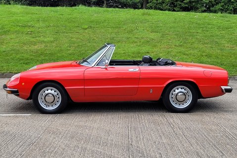 Alfa Romeo Spider 1750 VELOCE Technical Data