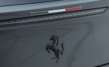 Ferrari GTC4 Lusso V12 TAILOR MADE 53