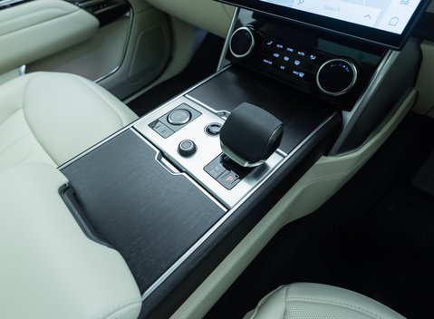 Land Rover Range Rover P530 Autobiography LWB (7 Seat) 24