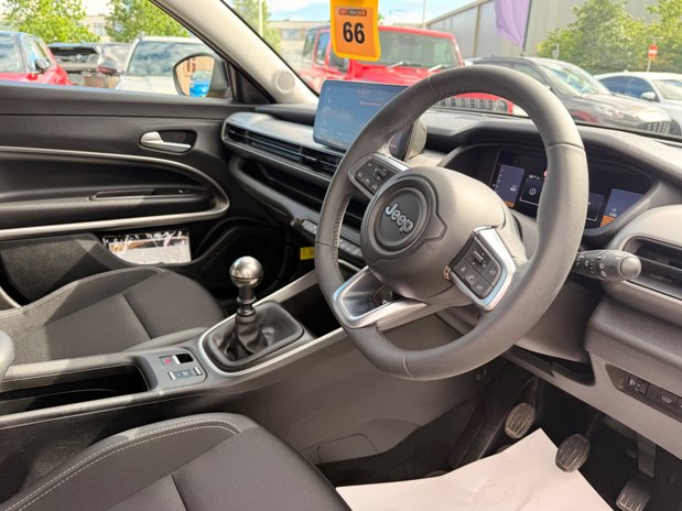 Jeep Avenger SUMMIT 22