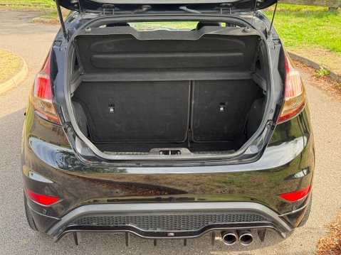 Ford Fiesta 1.6T EcoBoost ST-3 Euro 6 3dr 14