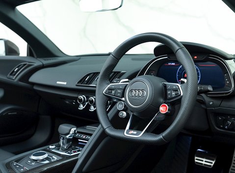 Audi R8 Spyder V10 Performance Carbon Black 12