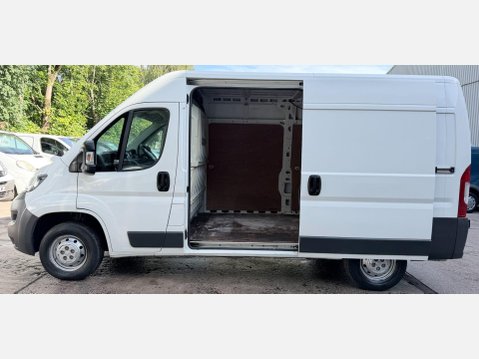 Peugeot Boxer 2.0 BlueHDi 335 Professional Panel Van 5dr Diesel Manual L2 H2 Euro 6 (130 13