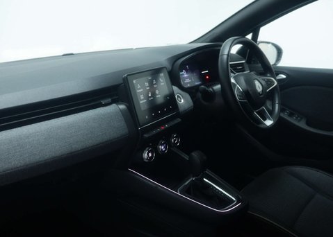 Renault Clio 1.6 Clio Techno E-Tech HEV Auto 5dr 45