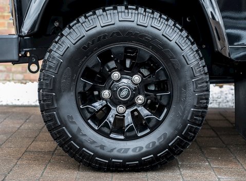 Land Rover Defender 90 XS 10