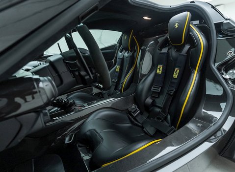 Ferrari LaFerrari 12